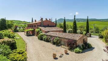 Enceinte de lâhĂ©bergement