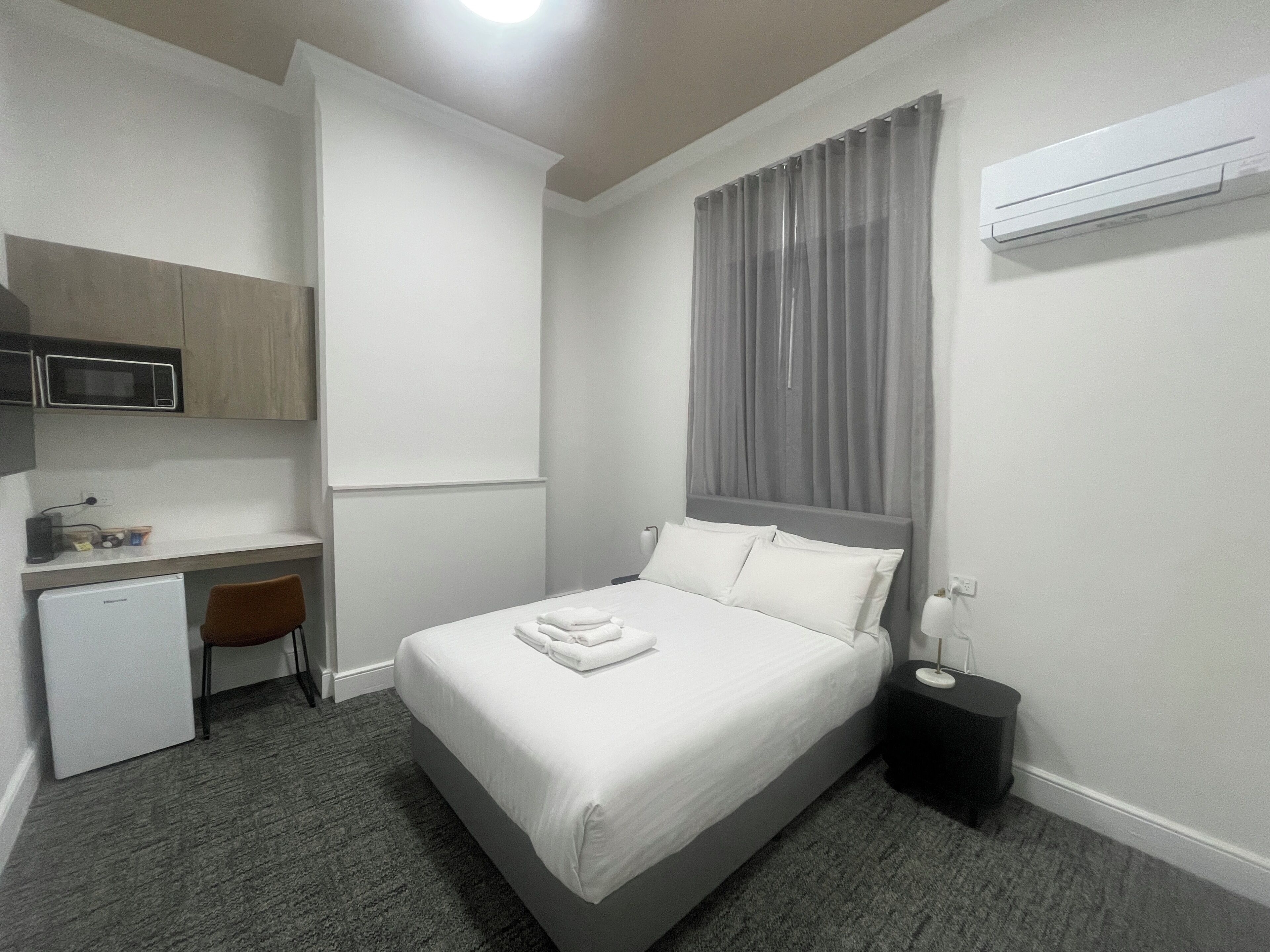 Enkeltrom – standard | Strykejern/-brett, wi-fi (inkludert) og sengetøy