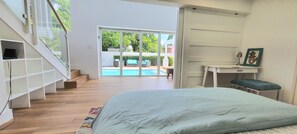 5 bedrooms, desk, iron/ironing board, free WiFi