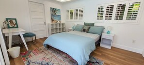 5 bedrooms, desk, iron/ironing board, free WiFi