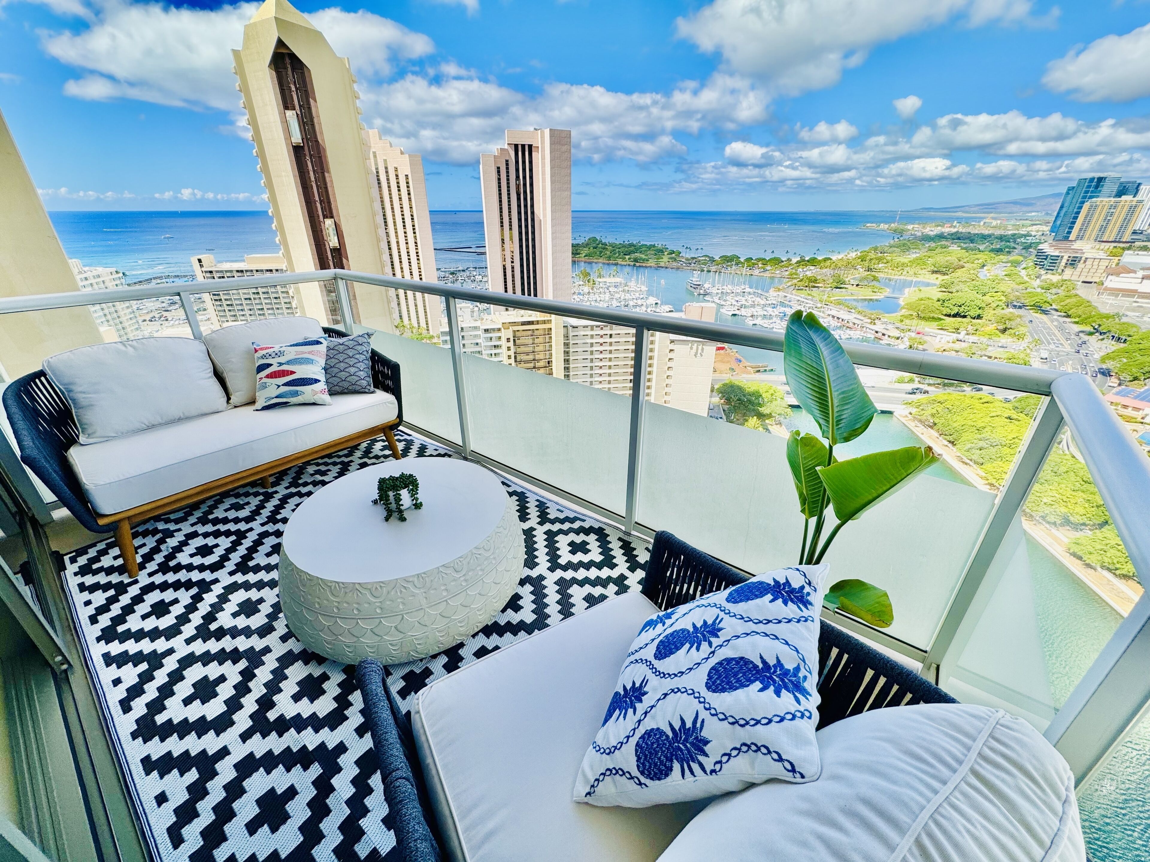 Ocean View Home with Swimming Pool, Hot Tub, Parking Space, and Private Garden!