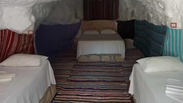 Family Quadruple Room | 1 bedroom, bed sheets