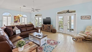 Unclassified image, 2 of 27, button - Mango Margarita- Beach Home with Pool, Sleeps 12 (Fort Myers Beach)
