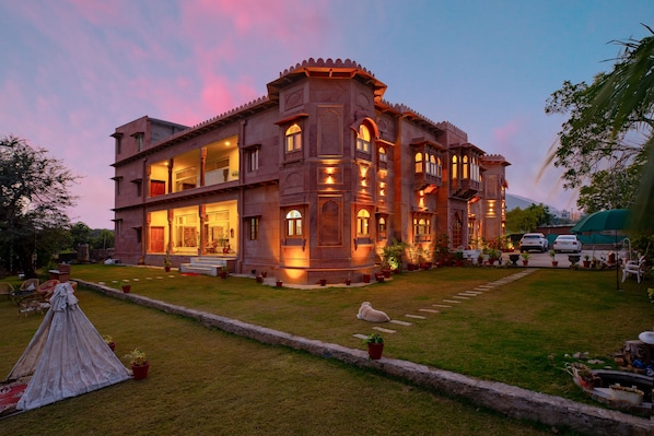 Façade de l’hébergement