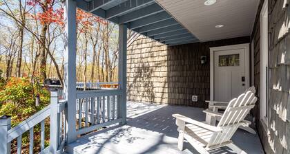 Hilltop Lookout Cozy 3BD