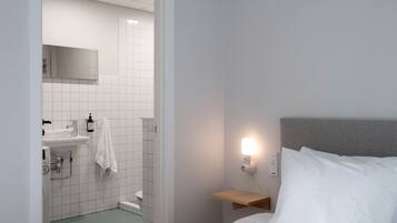 1 Schlafzimmer, BĂŒgeleisen/BĂŒgelbrett, Reisekinderbett, WLAN