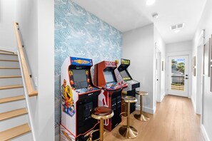 Game room - The Bungalow | Private Pool/Spa | Arcade Games | Private Beach (Miramar Beach)