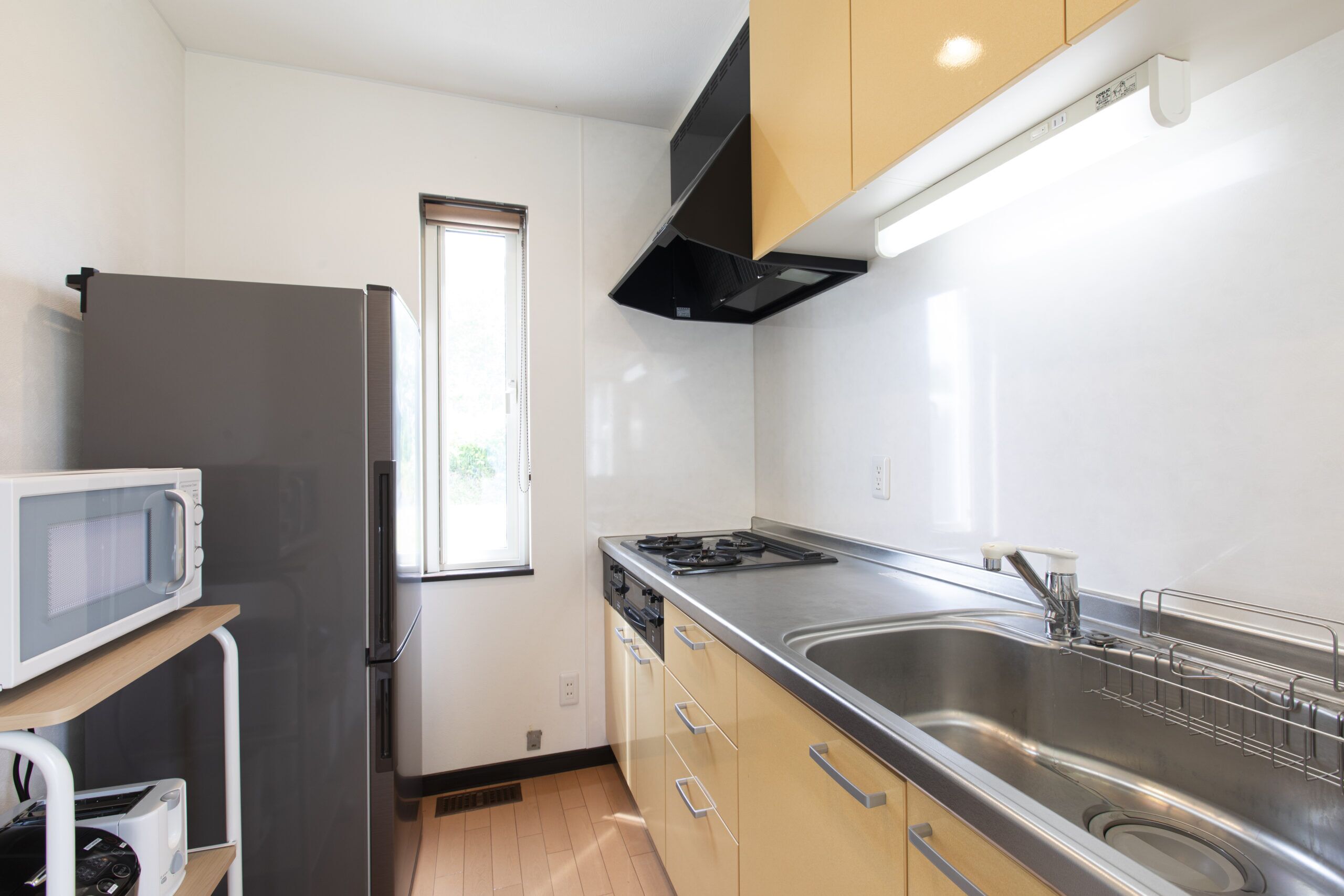 Standard Chalet | Private kitchen | Fridge, microwave, stovetop, rice cooker