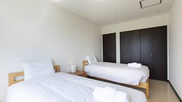 3 bedrooms, in-room safe, free WiFi