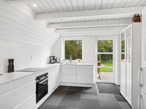 Fridge, dishwasher, cookware/dishes/utensils