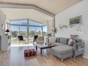 TV - "Felis" - 200m from the sea by Interhome (Saltum)