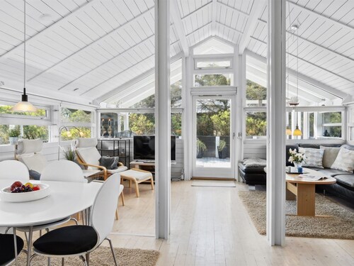 "Allida" - 800m from the sea by Interhome