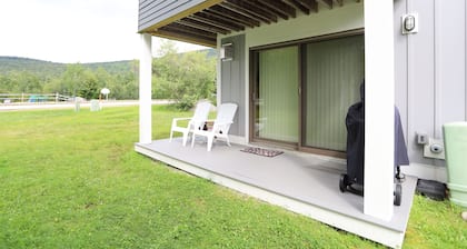 Two Bedroom Condo Near Waterville Valley Town Square! (SS9V)