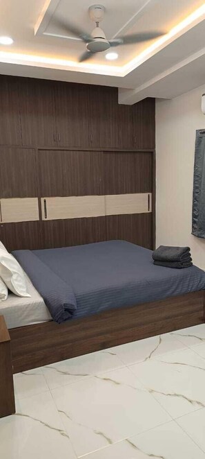 Standard Double Room | Living area