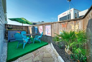 屋外ダイニングエリア