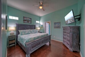 3 室のベッドルーム、アイロン / アイロン台、WiFi (無料)、ベッドシーツ