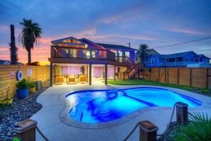 Pool - Barefoot & Salty by AvantStay | Private Pool (Port Aransas)