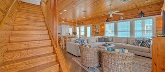 Gated Community w/ Pool | 5mins to Beach | Latitude Adjustment by AvantStay