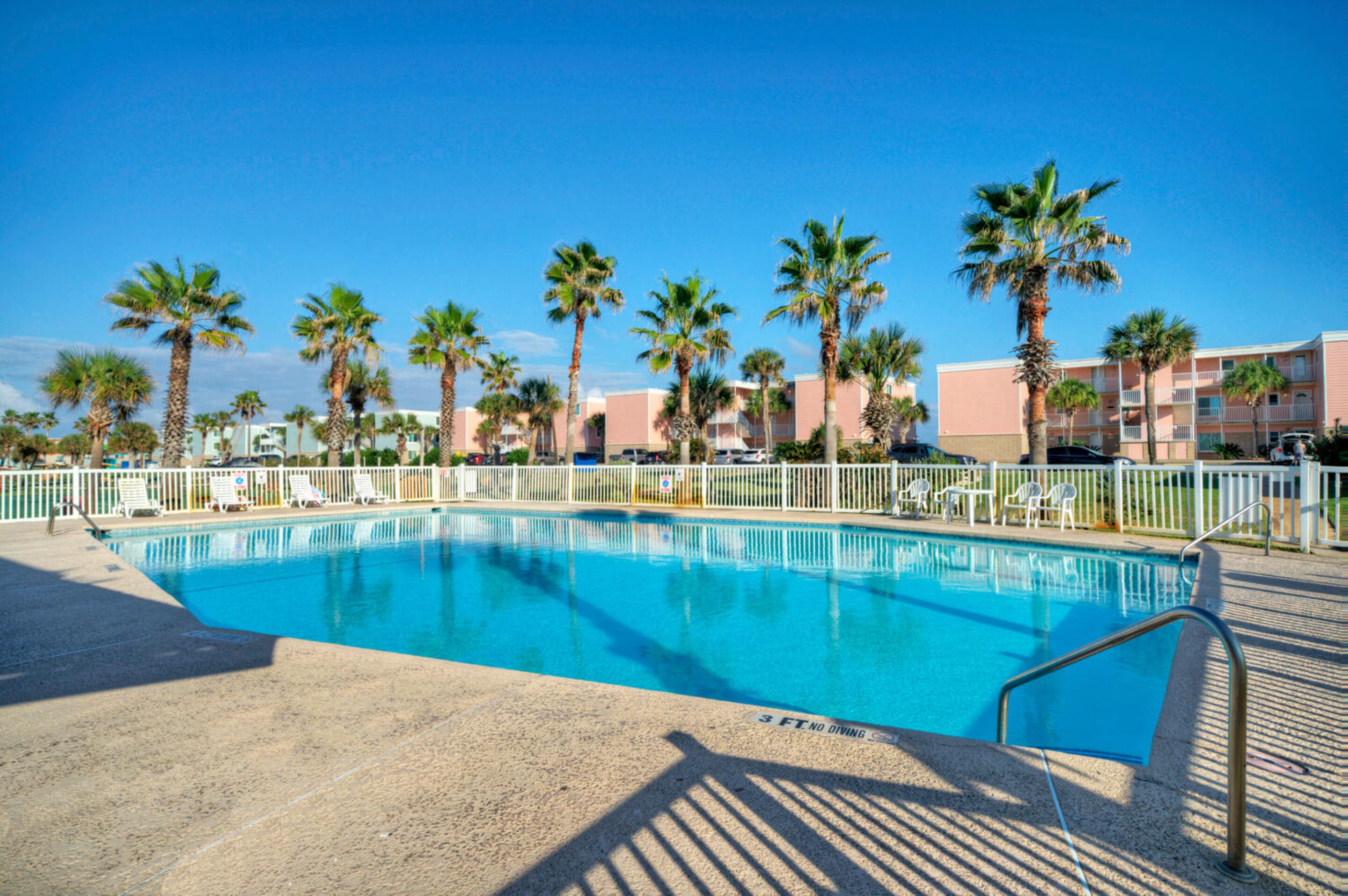Rise N Beach by AvantStay | Beachfront w/ Pool!