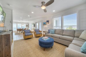 Smart TV, ping pong - Beach Access | Private Pool, Ping-Pong, Firepit, Swings, & Views | Tipsea Turtle (Port Aransas)