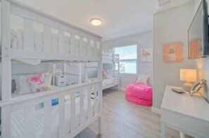 4 habitaciones, tabla de planchar con plancha y wifi gratis 