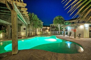Pool - Pool, Walk to Old Town + Eateries, Nightlife, Shopping | Rock N Reelby AvantStay (Port Aransas)