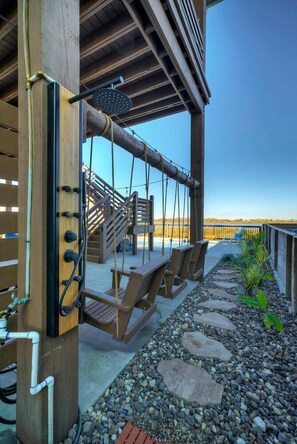 Property grounds - Pelican's Porch by AvantStay | Private Pool, Views (Port Aransas)