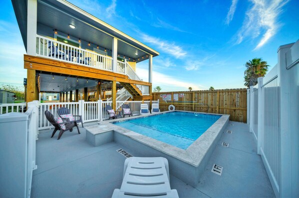 Pool - Priv Pool, Swing Bar, Ping-Pong, Walk to Town | Once Upon A Tide by AvantStay (Port Aransas)