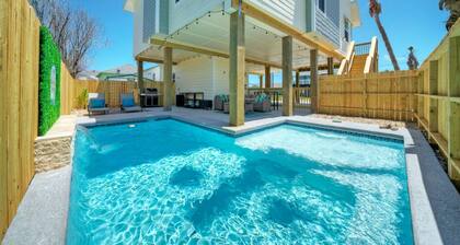 Private Pool + Patio, Walk to Beach | Outdoor Oasis | Wave On Wave by AvantStay