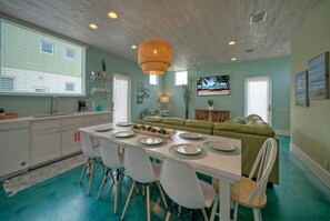 Interior - Rooftop Patio w/ View, Pool, Near the Beach | Lost Shaker of Salt by AvantStay (Port Aransas)