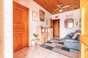 Family House, 3 Bedrooms, Microwave, Mountainside (Pool Chalet Adonis w/ Panoramic Views) | Living area | Flat-screen TV, stereo - Pool Chalet Adonis w/ Panoramic Views (Semič)