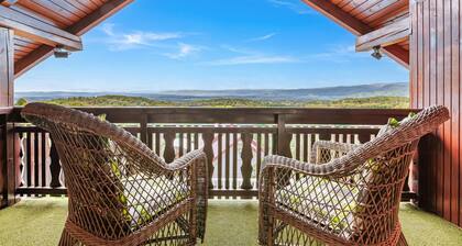 Pool Chalet Adonis w/ Panoramic Views