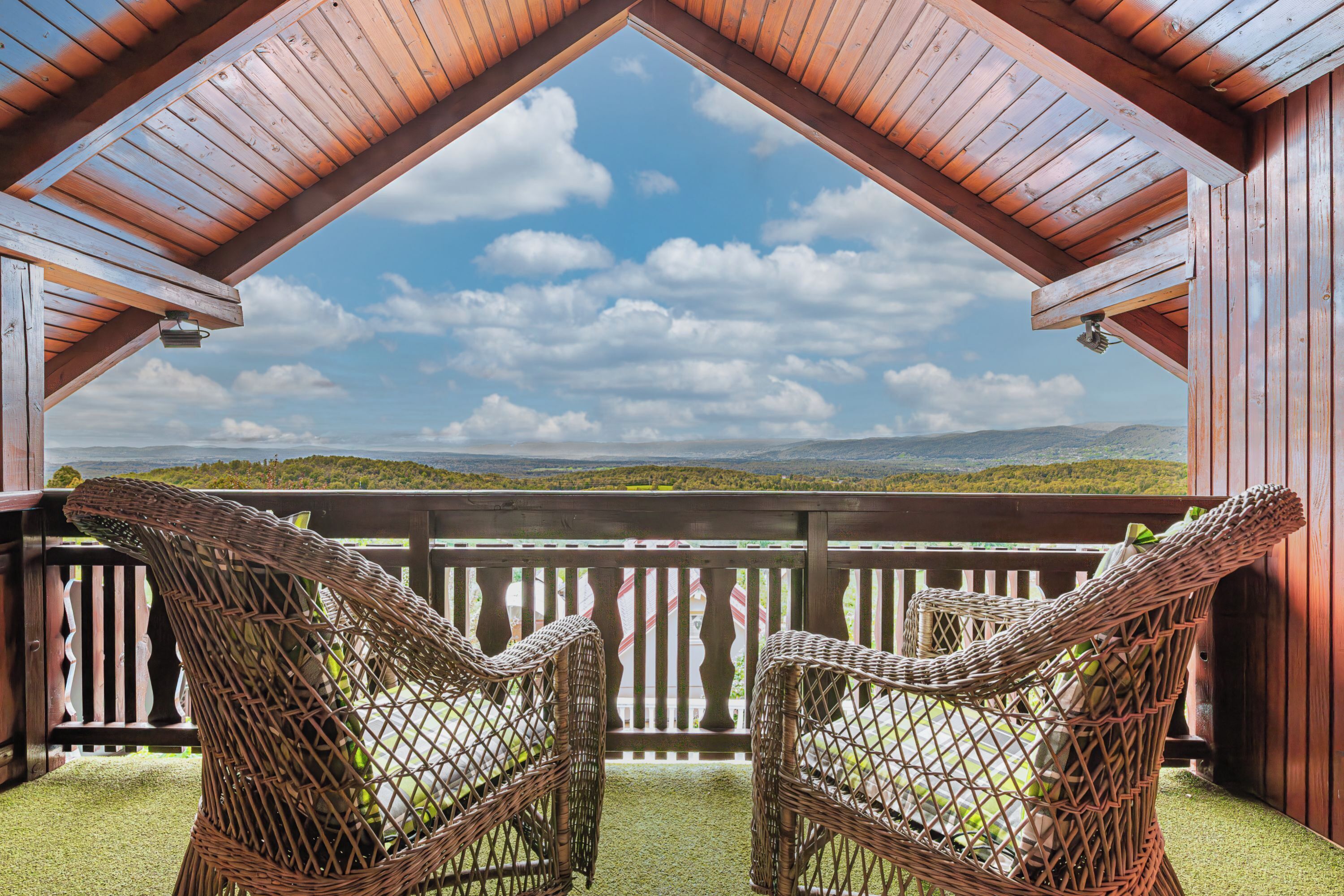 Maison familiale, 3 chambres, four à micro-ondes, côté montagne (Pool Villa Adonis) | Terrain de l’hébergement 