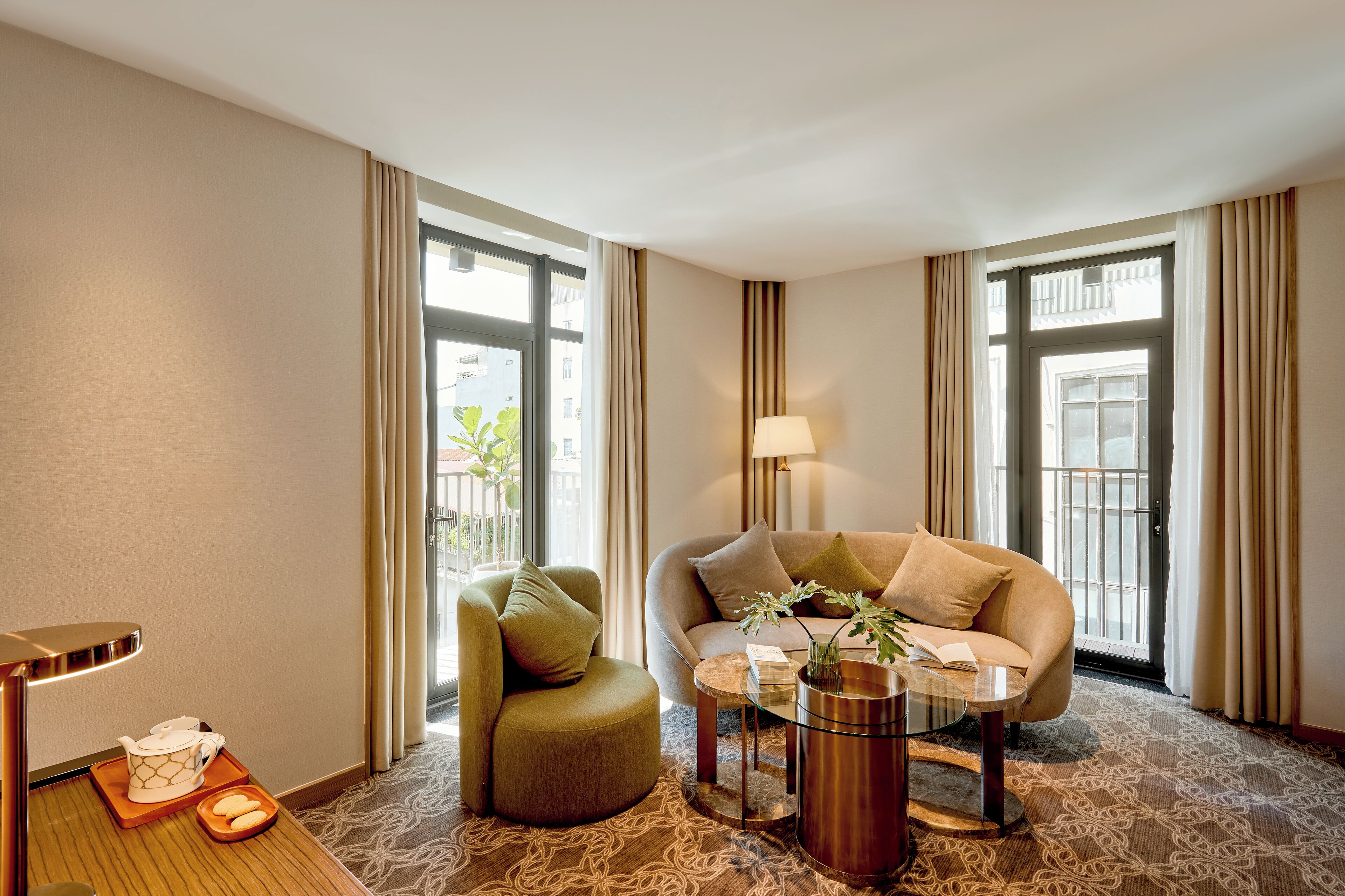 Luxury Suite, 1 King Bed, City View | City view