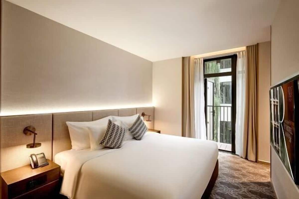 1 bedroom, minibar, in-room safe, desk