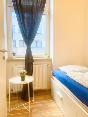 1 bedroom, iron/ironing board, WiFi, bed sheets