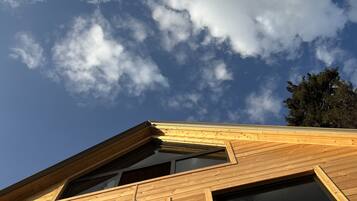 Mặt tiền nơi lưu trú