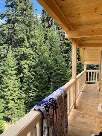 Balcony view. Bakhmaro