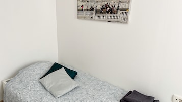 1 habitación, wifi y ropa de cama