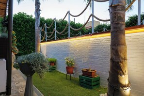 Property grounds - Apartment 'Casa Venere Aurora Luxury' with Private Pool, Wi-Fi and Air Conditioning (giuggianello)