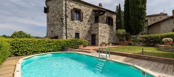 Villa 'La Petrosa' with Private Pool, Private Garden and Balcony