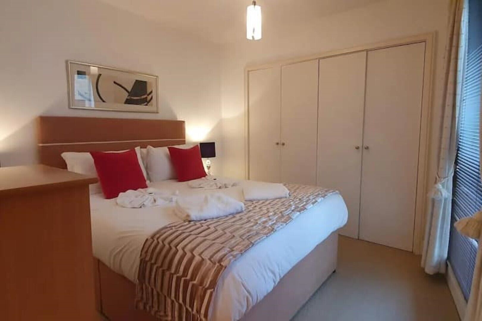 1 chambre, fer et planche à repasser, lit parapluie, Wi-Fi gratuit
