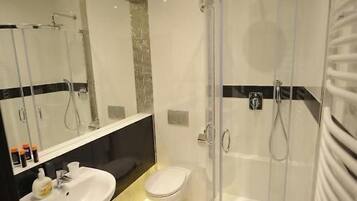 Free toiletries, hair dryer