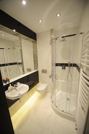 Free toiletries, hair dryer - Aparthotel Strefa Premium (Tychy)