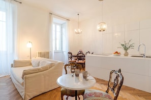 Living area - Appartamento Reggenza (Como)