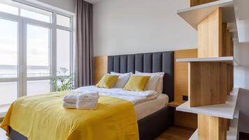 Business Apartment | 1 bedroom, desk, iron/ironing board, free WiFi