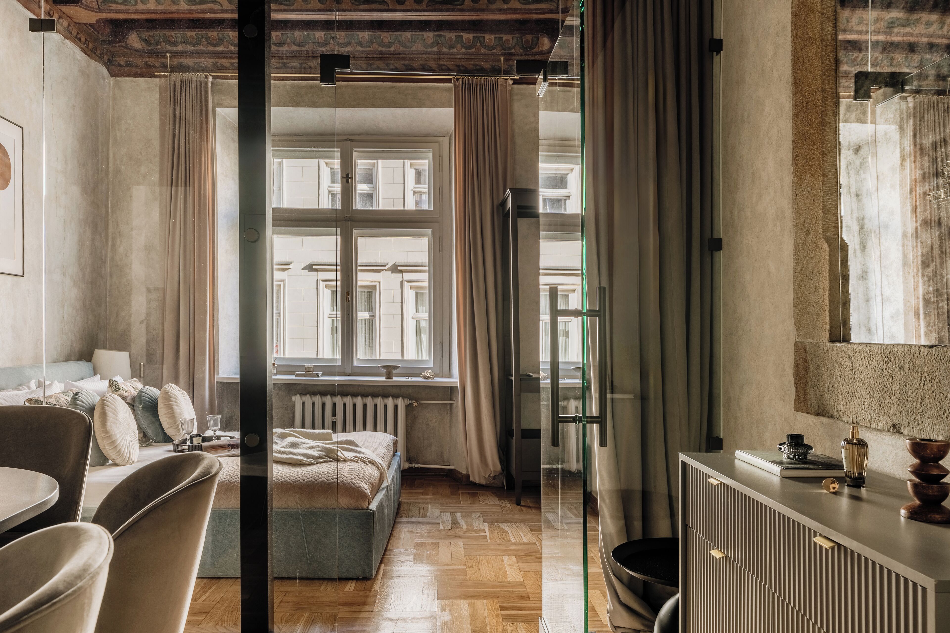 Design Apartment | Individually furnished, desk, soundproofing, iron/ironing board