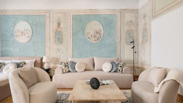Departamento superior | 2 habitaciones, muebles diferentes, escritorio y insonorización