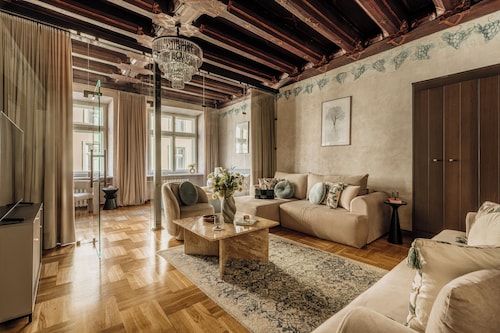 Gallery 7 - LoftAffair Collection