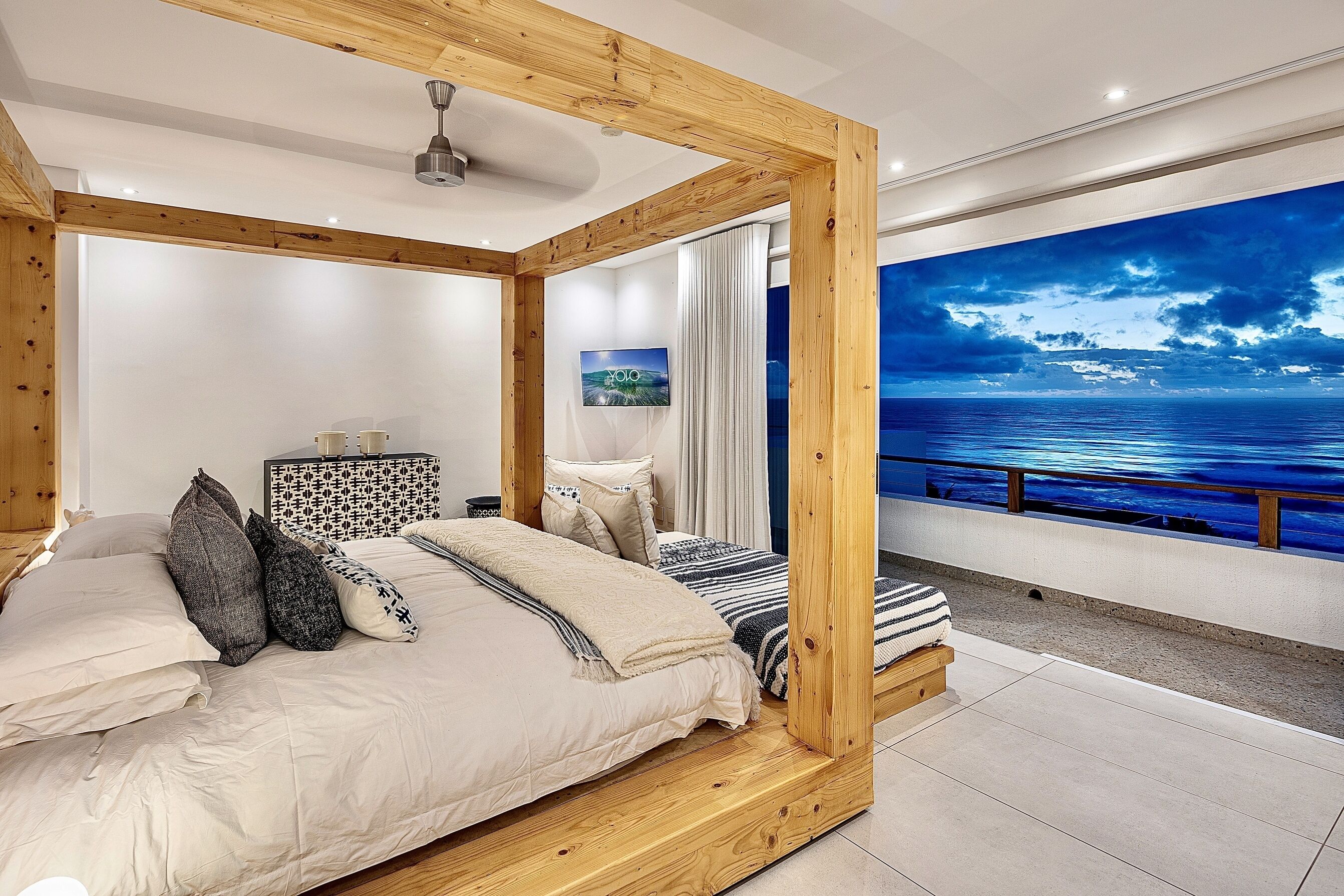 5 habitaciones, tabla de planchar con plancha, wifi y ropa de cama 